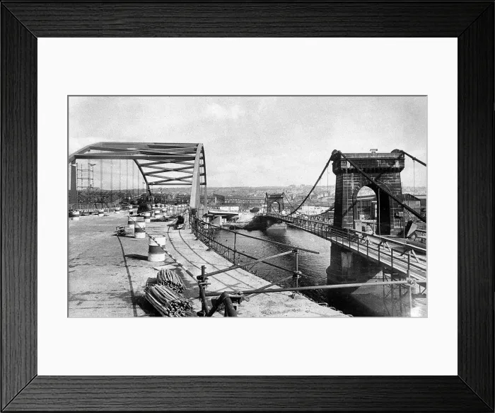 Framed Print : Construction of the new Scotswood bridge next to the old one. c. 1965 Framed Print : Construction of the new Scotswood bridge next to the old one. c. 1965