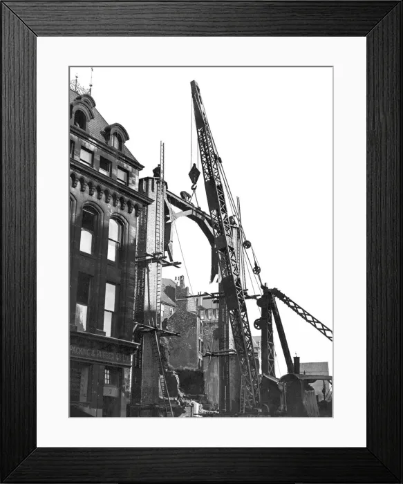 Framed Print : The Tyne Bridge, Newcastle seen here during its construction Framed Print : The Tyne Bridge, Newcastle seen here during its construction