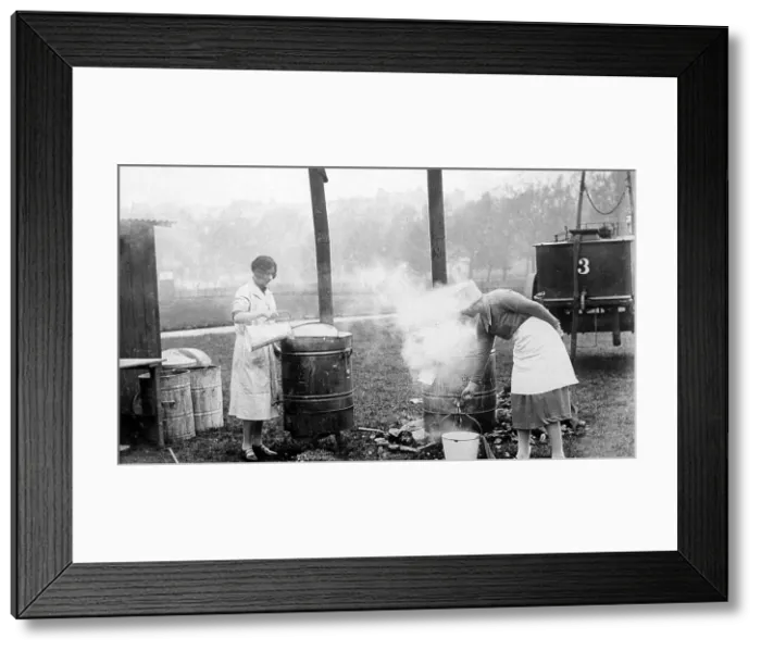Framed Print : Women preparing a soup kitchen during the General Strike of 1926 Framed Print : Women preparing a soup kitchen during the General Strike of 1926
