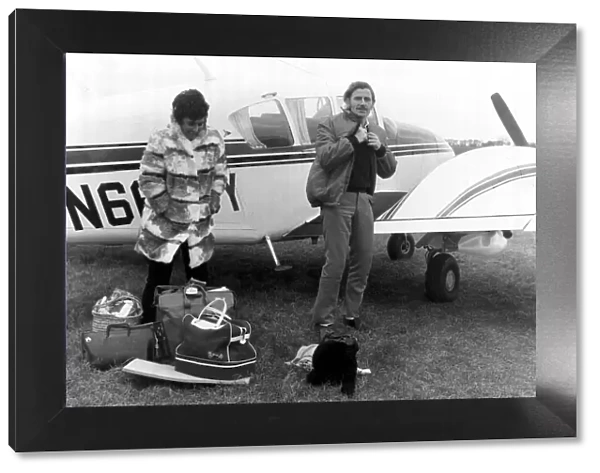 Graham Hill and his wife, Bette beside the plane that crashed in 1975 Hill
