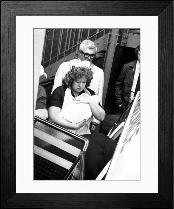 Framed Print : Sister Brown carries Louise Brown ( the Worlds first test tube baby