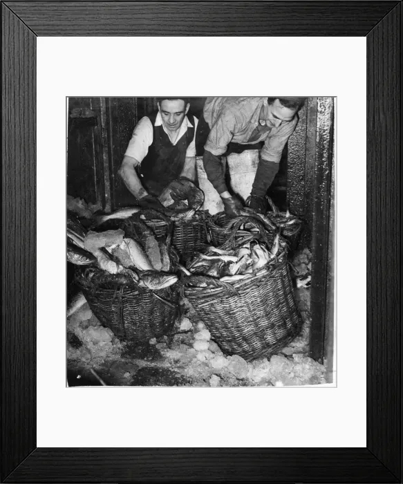 Framed Print : South Wales Echo photographer shows Neale and Wests Wharf at Cardiff