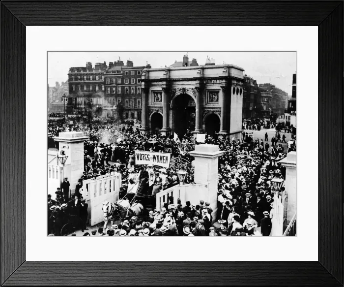 Framed Print : Suffragettes June 1908 Votes for Women meeting in Hyde Park The euston Road Framed Print : Suffragettes June 1908 Votes for Women meeting in Hyde Park The euston Road