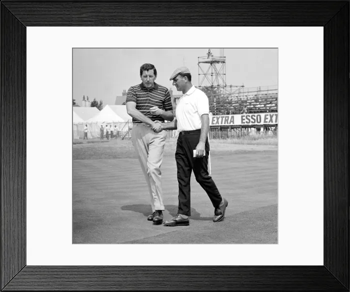Framed Print : Argentine golfer Roberto de Vicenzo (right) shakes hands with Hedley Muscroft after their Framed Print : Argentine golfer Roberto de Vicenzo (right) shakes hands with Hedley Muscroft after their