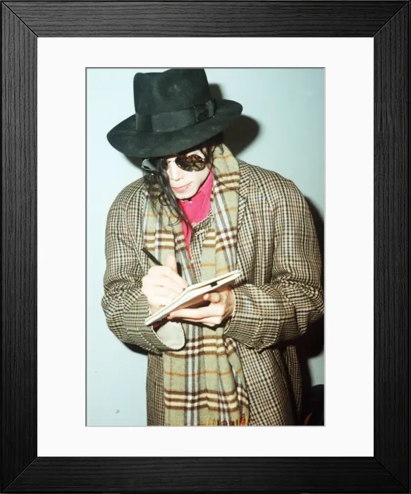 Framed Print : Michael Jackson Pop Star signing Autograph