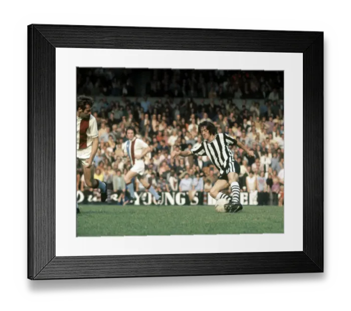 Framed Print : English League Division One match at Selhurst Park. Crystal Palace 2 v Newcastle Framed Print : English League Division One match at Selhurst Park. Crystal Palace 2 v Newcastle
