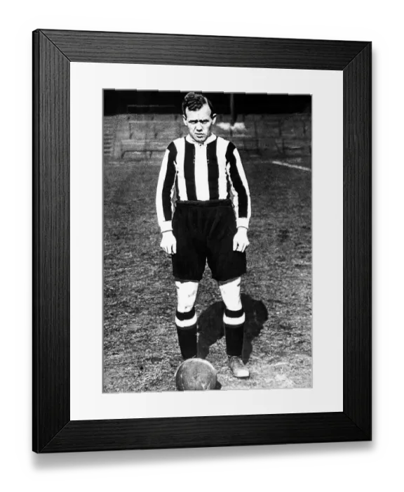Framed Print : Hughie Gallacher, in his Newcastle United strip. c. 1925 Framed Print : Hughie Gallacher, in his Newcastle United strip. c. 1925