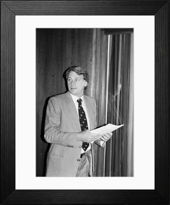 Framed Print : England manager Bobby Robson at a press conference before his team Framed Print : England manager Bobby Robson at a press conference before his team
