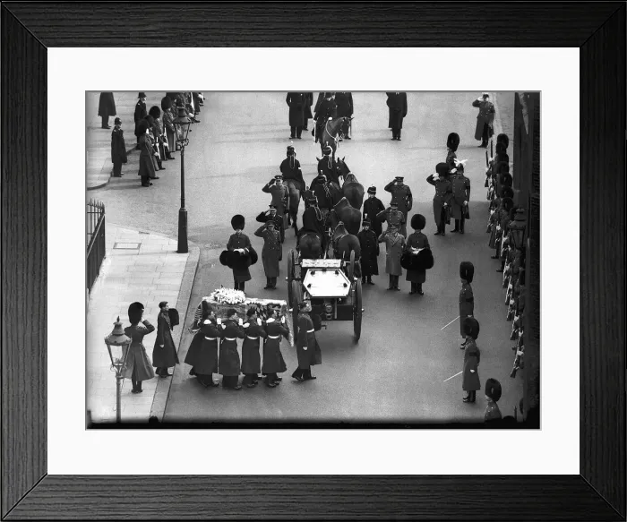 Framed Print : Queen Marys Funeral March 1953 Guards carry the coffin of Queen Mary to an