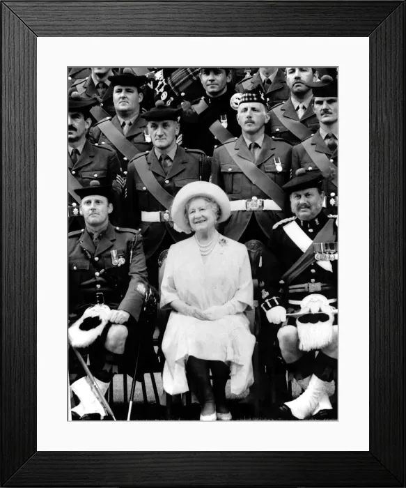 Framed Print : Queen Mother sitting with soldiers of the 1st Battalion 51st Highland Volunteers Framed Print : Queen Mother sitting with soldiers of the 1st Battalion 51st Highland Volunteers