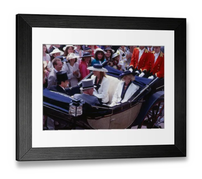 Framed Print : Sarah Duchess of York June 1989 in a carriage with Princess Michael at Ascot Framed Print : Sarah Duchess of York June 1989 in a carriage with Princess Michael at Ascot