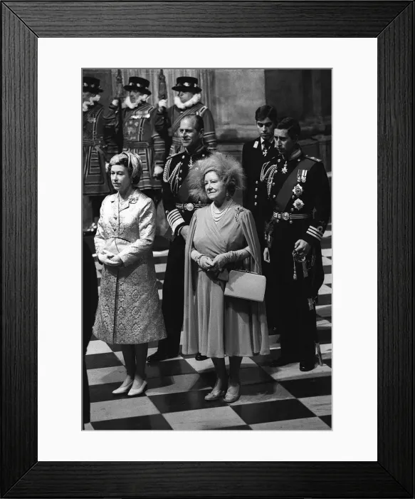 Framed Print : The Queen Mother in St Pauls Cathedral for the Thanksgiving Service with other members of Framed Print : The Queen Mother in St Pauls Cathedral for the Thanksgiving Service with other members of