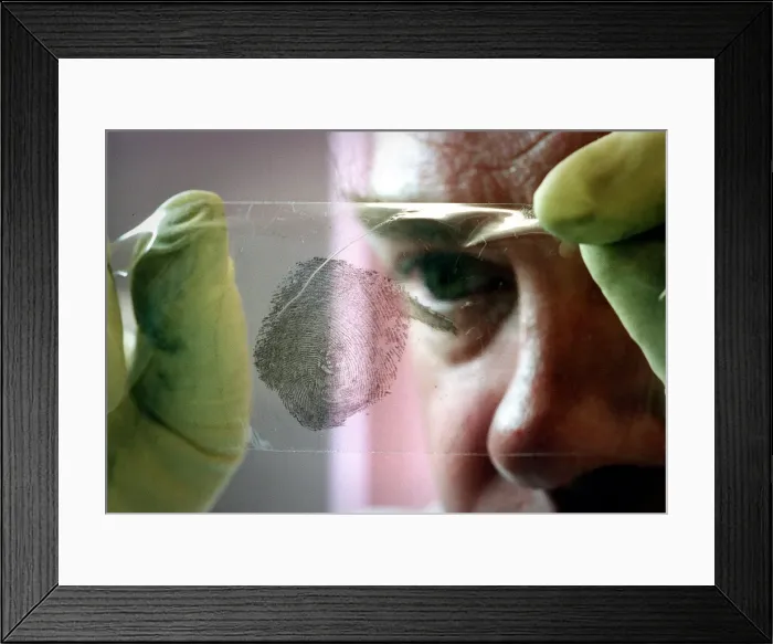 Framed Print : Strathclyde police fingerprint unit may 1999 scenes of crime department pitt street Framed Print : Strathclyde police fingerprint unit may 1999 scenes of crime department pitt street