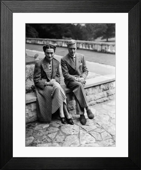 Framed Print : Duke of Windsor and Duchess of Windsor September 1939 arrive in England Framed Print : Duke of Windsor and Duchess of Windsor September 1939 arrive in England