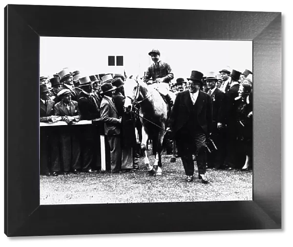 Mahmoud with C Smirke wins Derby at Epsom 1936 led by Aga Khan