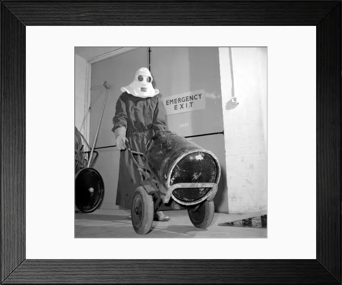 Framed Print : A worker wearing protective clothing at Dounreay Atomic Reactor near Thurso Framed Print : A worker wearing protective clothing at Dounreay Atomic Reactor near Thurso