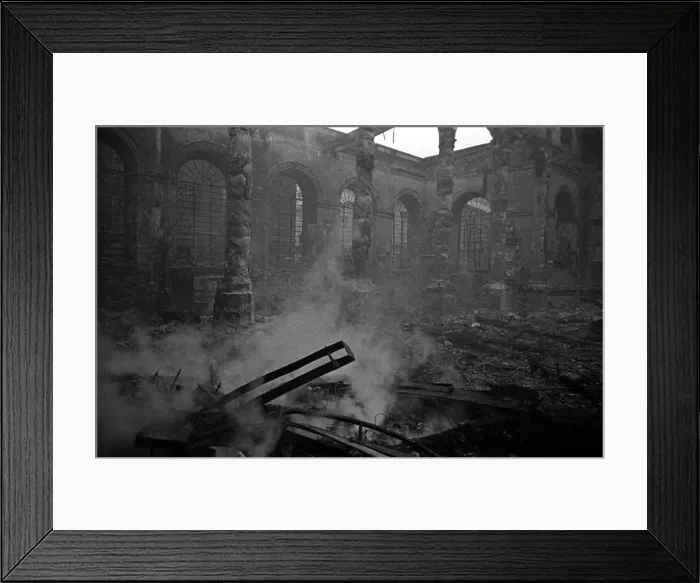 Framed Print : Scenes at the Guildhall during the big H. E Fire Blitz on London December 1940