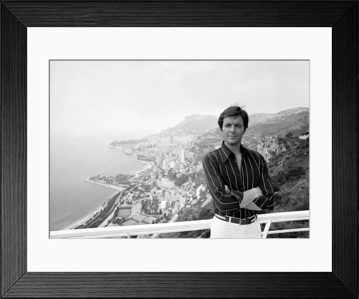 Framed Print : Ian Ogilvy as Simon Templar The Saint seen here on location in the South of France