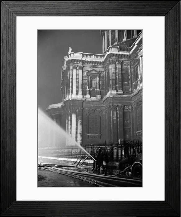 Framed Print : The Great Fire of London December 29th 1940 - Firemen fighting the blaze next to St Pauls Framed Print : The Great Fire of London December 29th 1940 - Firemen fighting the blaze next to St Pauls