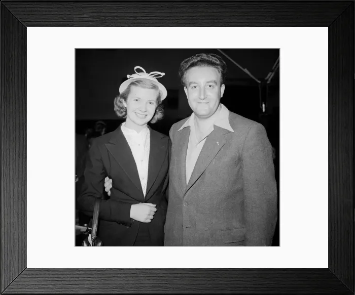 Framed Print : Actor Peter Sellers seen here with partner Clair Hayes. Sellers postpone his wedding Framed Print : Actor Peter Sellers seen here with partner Clair Hayes. Sellers postpone his wedding