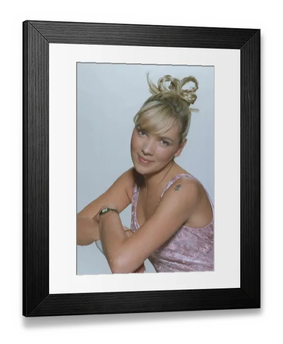 Framed Print : Lee Warwick Lap top dancer March 1998 who went through a sexy routine for actor Framed Print : Lee Warwick Lap top dancer March 1998 who went through a sexy routine for actor