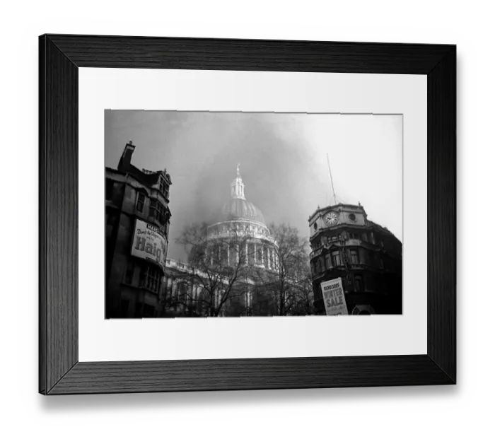 Framed Print : Fire of H. E. Blitz on the city of London on the night of the 29th December 1940 Framed Print : Fire of H. E. Blitz on the city of London on the night of the 29th December 1940