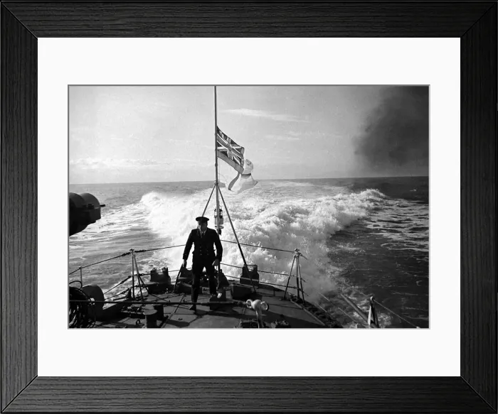 Framed Print : Officer on the stern of a Royal Navy Destroyer on exercise off the west coast of Scotland Framed Print : Officer on the stern of a Royal Navy Destroyer on exercise off the west coast of Scotland