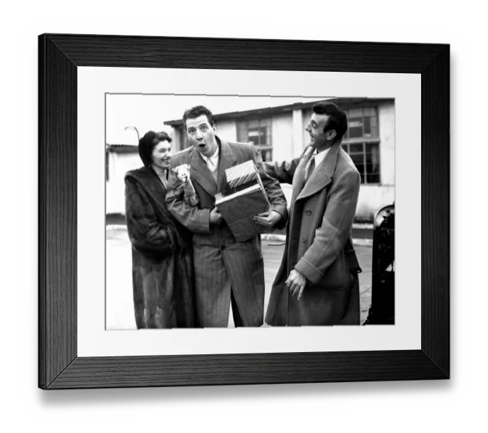 Framed Print : Max Bygraves and wife December 1951 Framed Print : Max Bygraves and wife December 1951