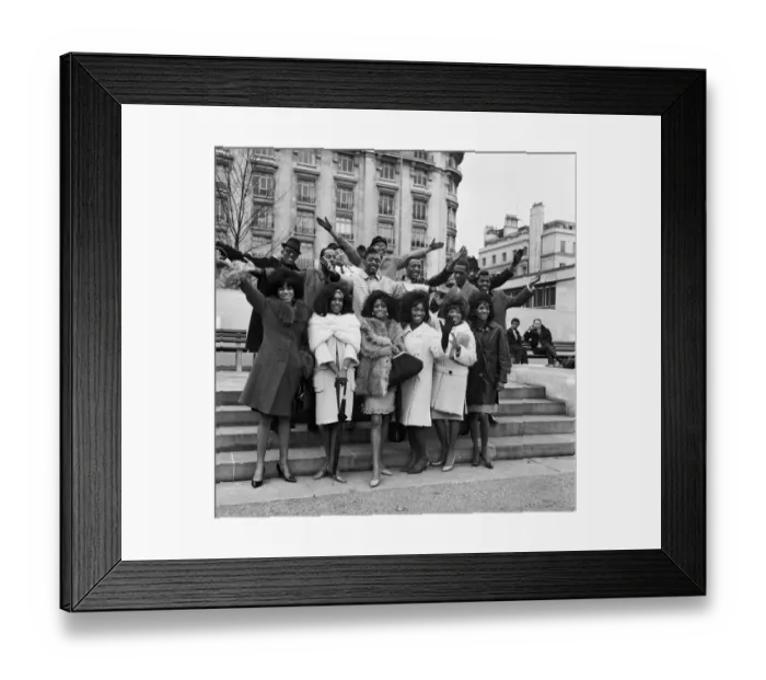 Framed Print : Diana Ross and The Supremes with The Temptations (back row