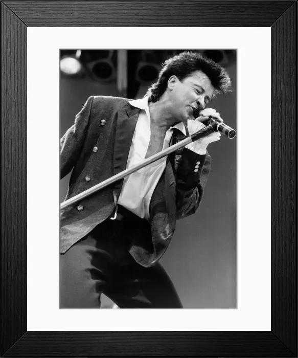 Framed Print : Paul Young pop singer at Live Aid Concert 1985 Wembley Stadium