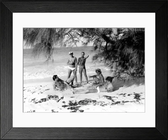 Framed Print : Pop Group Spandau Ballet November 1982 Pop Group Spandau Ballet in the Bahama Framed Print : Pop Group Spandau Ballet November 1982 Pop Group Spandau Ballet in the Bahama