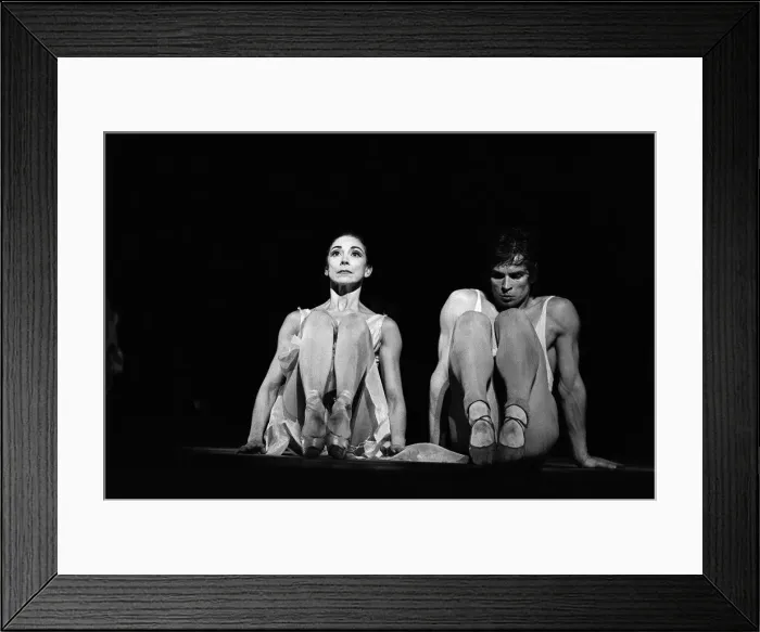 Framed Print : Rudolf Nureyev and Margot Fonteyn seen here at the press photo call for the Royal Framed Print : Rudolf Nureyev and Margot Fonteyn seen here at the press photo call for the Royal