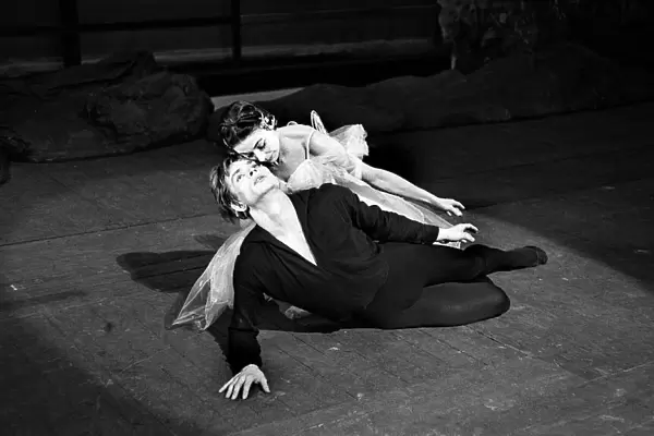 Rudolf Nureyev and Margot Fonteyn seen here during rehearsals at the Royal Ballet Covent Garden Entertainment Dance Ballet Performance April 1962 1960s ©Mirrorpix 1962-360-21. jpg