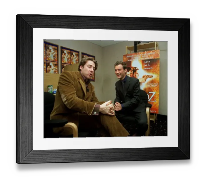 Framed Print : Television presenter Jonathan Ross interviews actor Jude Law at Warner West End Cinema Framed Print : Television presenter Jonathan Ross interviews actor Jude Law at Warner West End Cinema