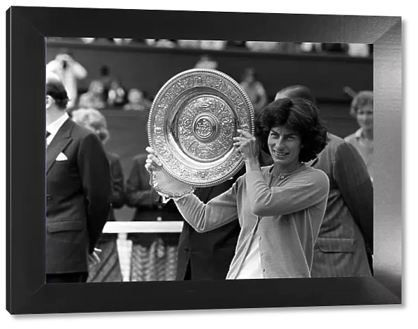 Virginia Wade wins the ladies singles final 1977
