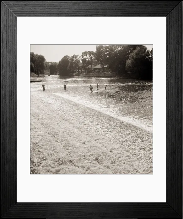 Framed Print : HolidaymakerIs in the pool just below the Sunbury Weir on the River Thames Men