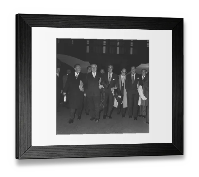 Framed Print : Q8392 Box 148 Have you ever seen this much money walking towards you Framed Print : Q8392 Box 148 Have you ever seen this much money walking towards you