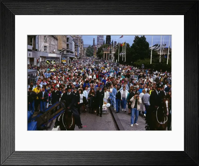 Framed Print : Edinburgh Festival August 1989 Crowds follow Princes Street Parade Framed Print : Edinburgh Festival August 1989 Crowds follow Princes Street Parade