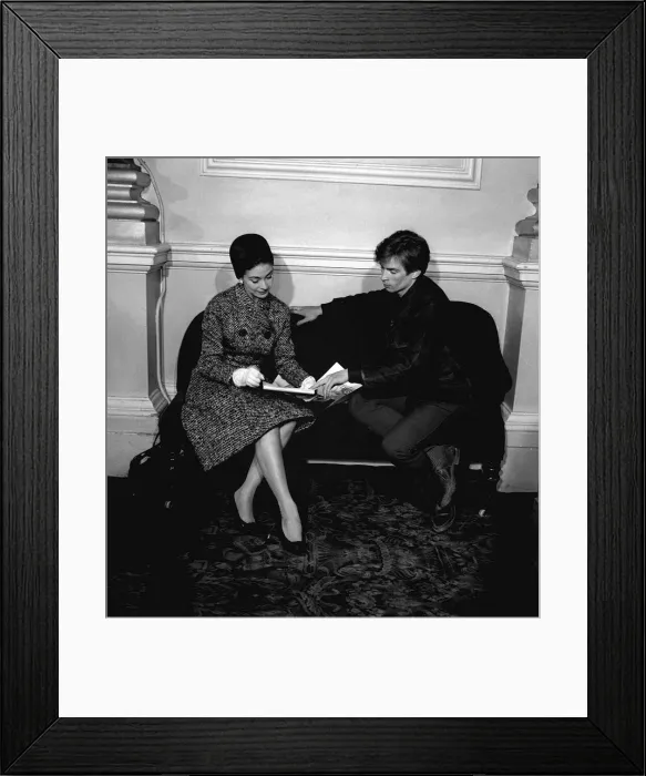 Framed Print : Rudolf Nureyev seen here at the Royal Ballet Covent Garden with Margot Fonteyn to discuss