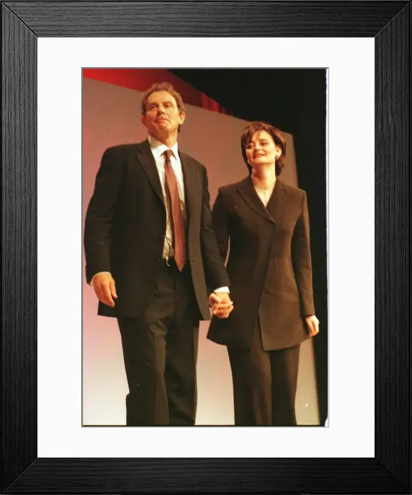 Framed Print : Tony Blair MP Prime Minister September 1999 on the platform with wife Cherie Framed Print : Tony Blair MP Prime Minister September 1999 on the platform with wife Cherie