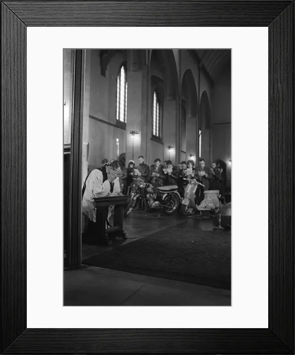 Framed Print : The Rev Shergold conducting a sertvice of thanksgivinmg Framed Print : The Rev Shergold conducting a sertvice of thanksgivinmg