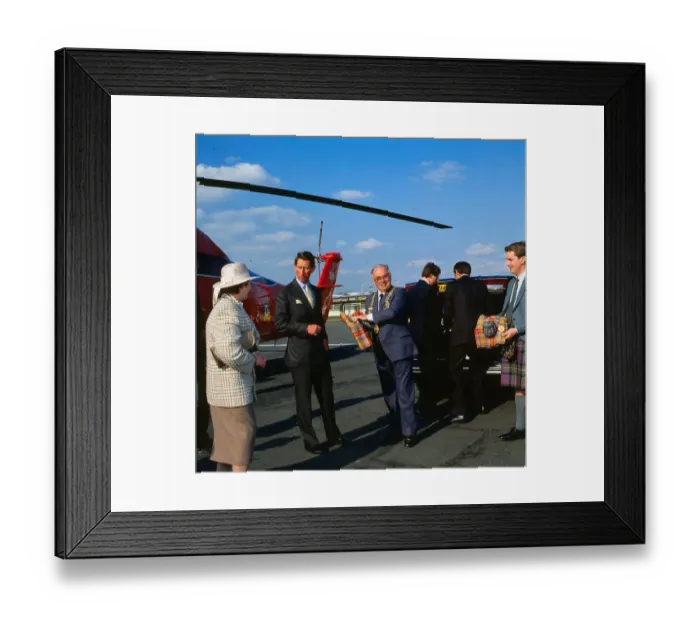 Framed Print : Prince Charles Prince of Wales April 1988 meeting Lord Provost Robert Gray at Glasgow Framed Print : Prince Charles Prince of Wales April 1988 meeting Lord Provost Robert Gray at Glasgow
