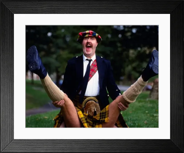 Framed Print : Gorden Kaye wearing kilt and tartan hat September 1986 Framed Print : Gorden Kaye wearing kilt and tartan hat September 1986