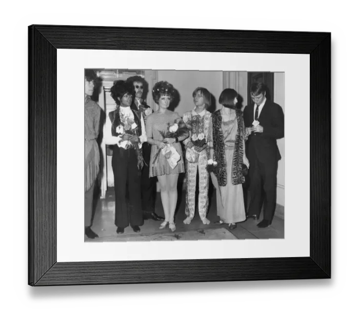 Framed Print : Newcastle born Eric Burden, leader of The Animals