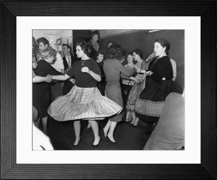Framed Print : Top line'feature for Manchester Evening Chronicle Framed Print : Top line'feature for Manchester Evening Chronicle
