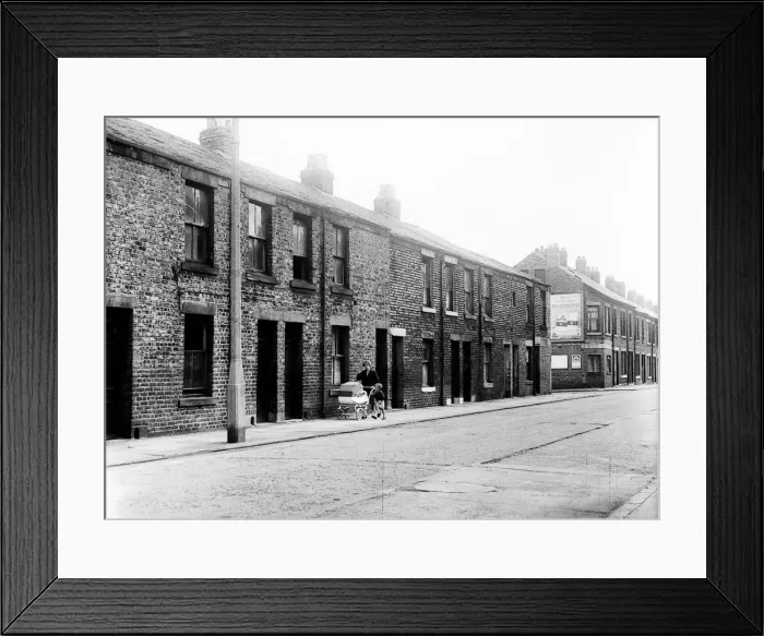 Framed Print : Pine Street in Gateshead on 9th July 1963