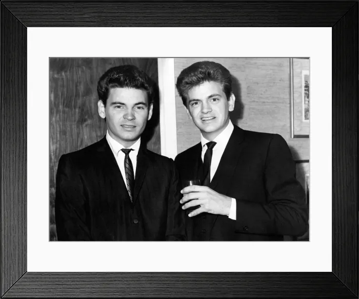Framed Print : The Everly Brothers, Don, on left and Phil, right, are back in England for a singing tour Framed Print : The Everly Brothers, Don, on left and Phil, right, are back in England for a singing tour