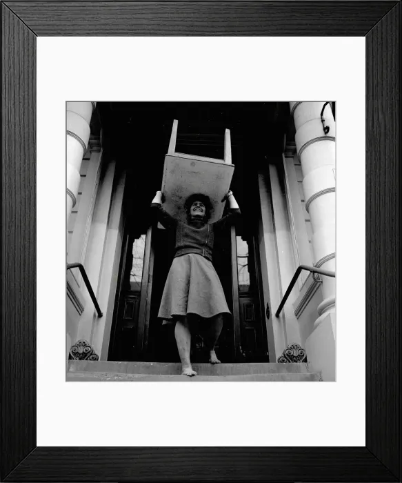 Framed Print : Doreen Bennongton a female furniture remover Circa 1962
