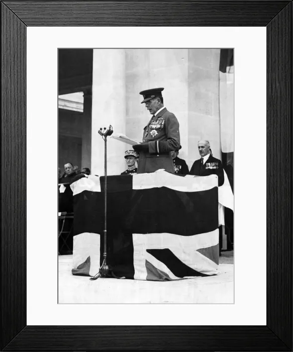 Framed Print : Lord Trenchard making a speech August 1932 Framed Print : Lord Trenchard making a speech August 1932