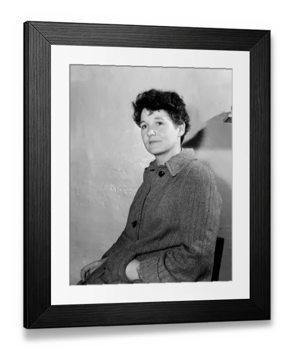 Framed Print : Nurse Pat Arrowsmith of Chester Mental Hospital who volunteered to expose herself to